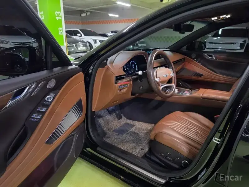 2023 Genesis G80 с пробегом 42 346 км