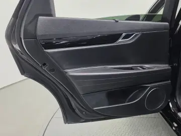 2023 Genesis G80 с пробегом 58 935 км