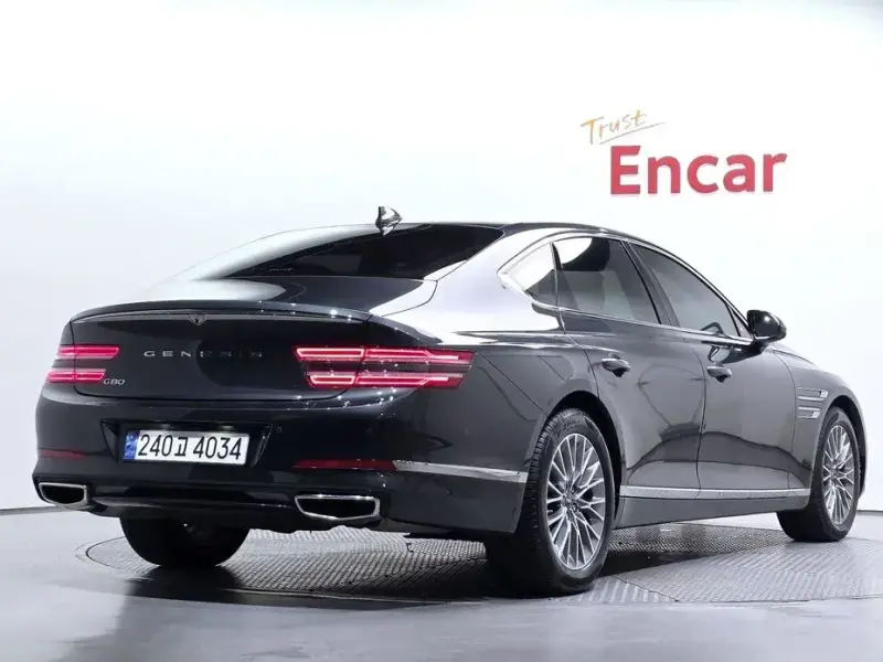 2023 Genesis G80 с пробегом 38 276 км