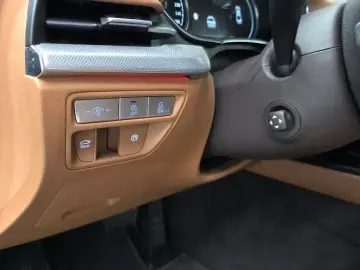 2023 Genesis G80 с пробегом 38 276 км