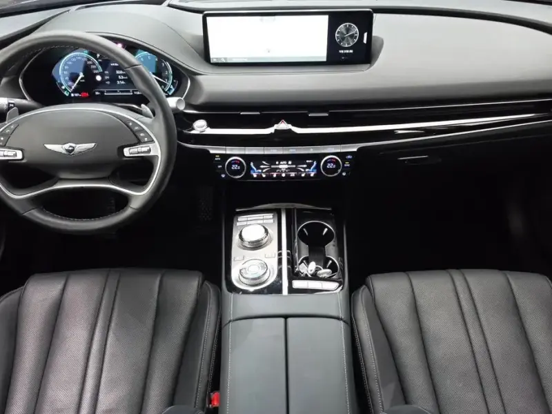 2023 Genesis G80 с пробегом 37 782 км