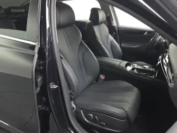 2023 Genesis G80 с пробегом 37 782 км