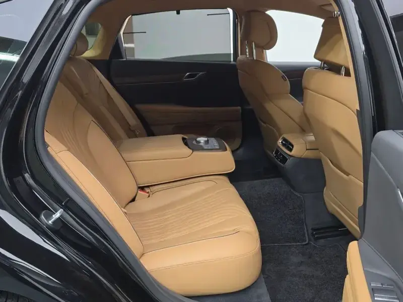 2023 Genesis G80 с пробегом 60 395 км