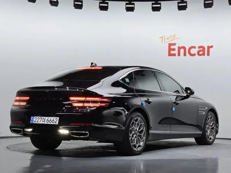 2023 Genesis G80 с пробегом 31 781 км