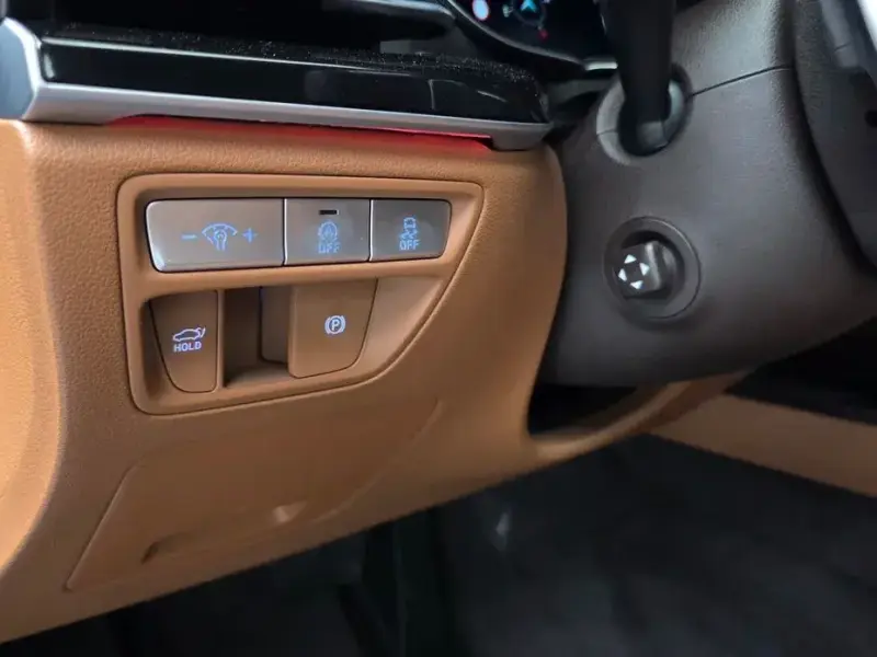 2023 Genesis G80 с пробегом 92 564 км