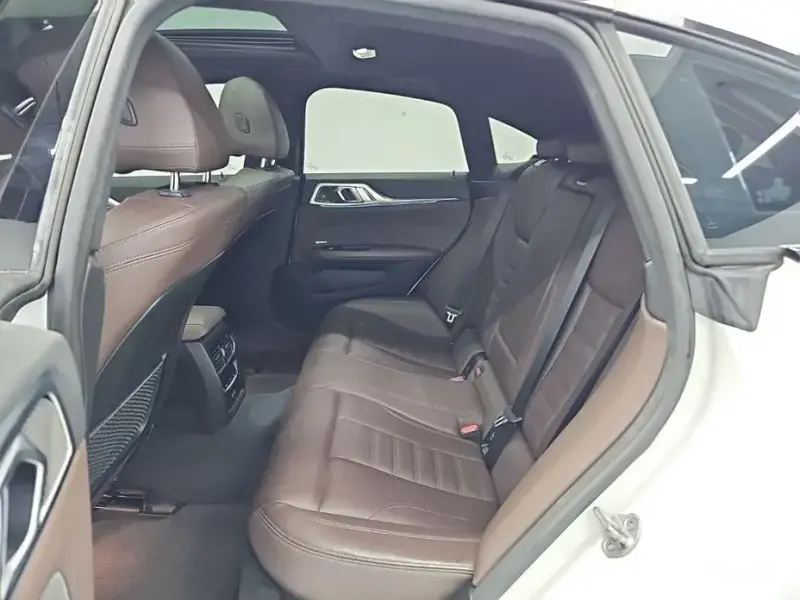 2023 BMW i4 с пробегом 92 190 км