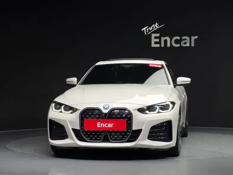 2024 BMW i4 с пробегом 15 461 км