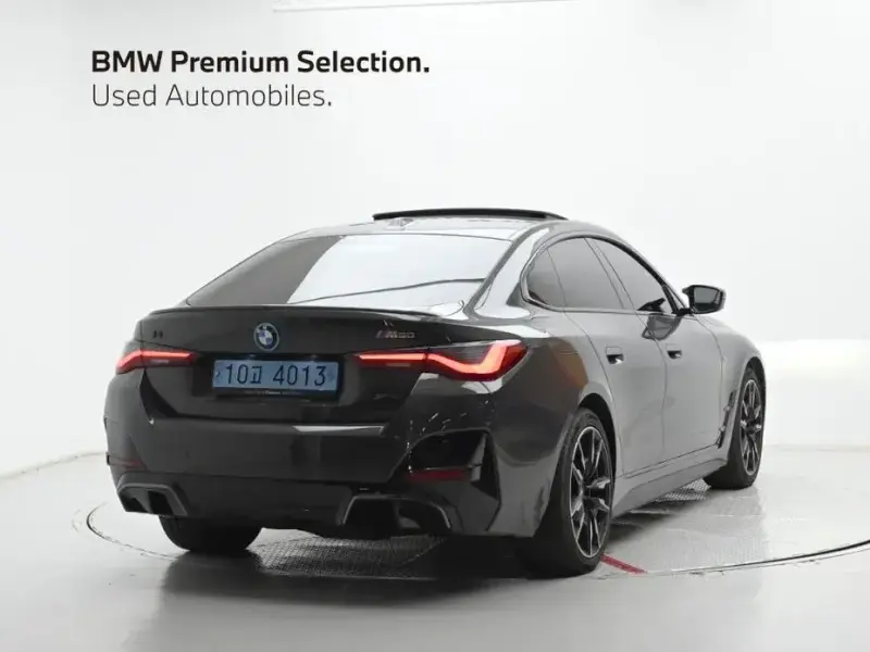 2024 BMW i4 с пробегом 55 853 км