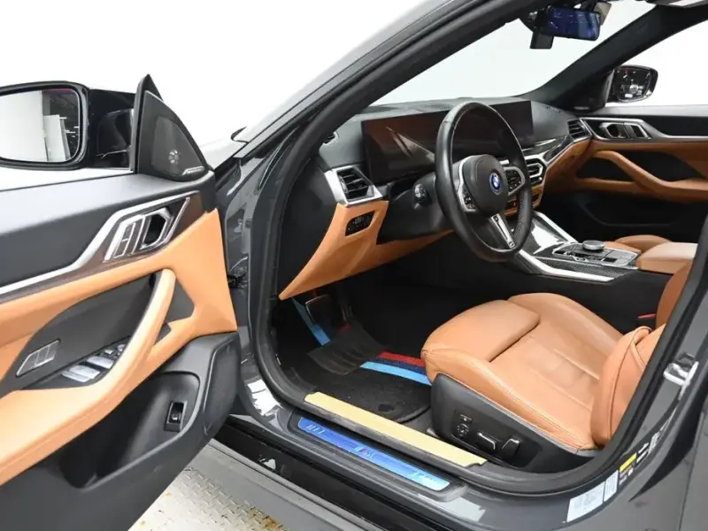 2024 BMW i4 с пробегом 55 853 км