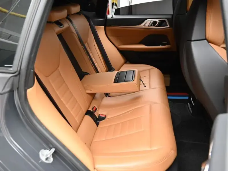 2024 BMW i4 с пробегом 55 853 км