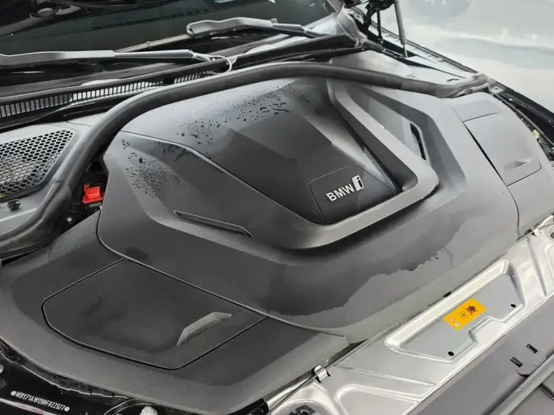 2023 BMW i4 с пробегом 38 602 км