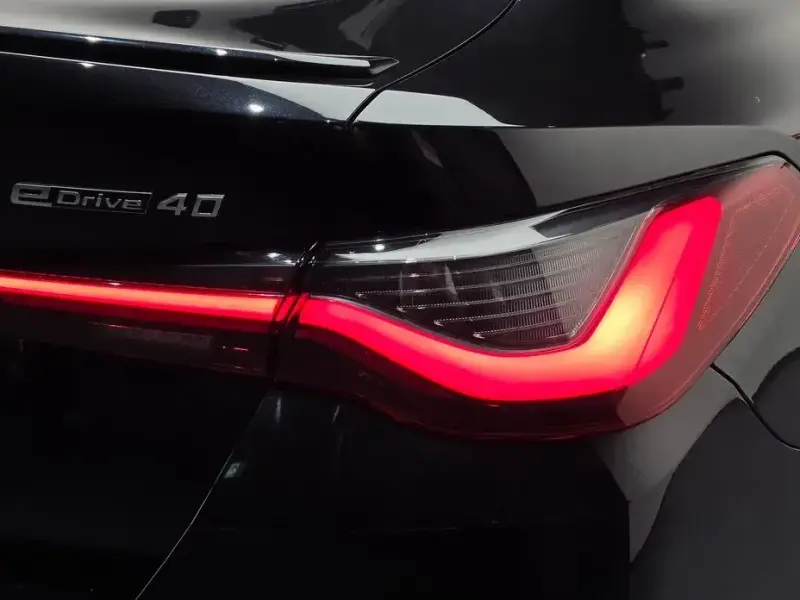 2023 BMW i4 с пробегом 38 602 км