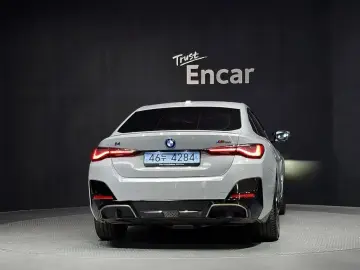2024 BMW i4 с пробегом 15 445 км