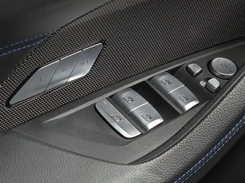 2023 BMW i4 с пробегом 46 141 км