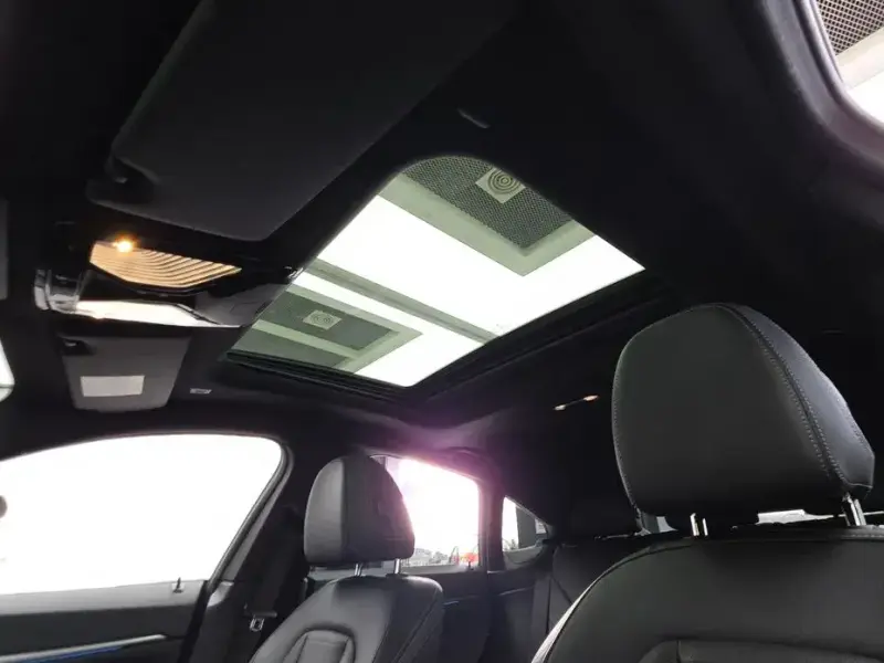 2022 BMW i4 с пробегом 77 521 км