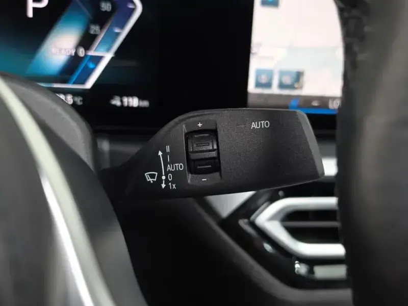 2023 BMW i4 с пробегом 57 393 км
