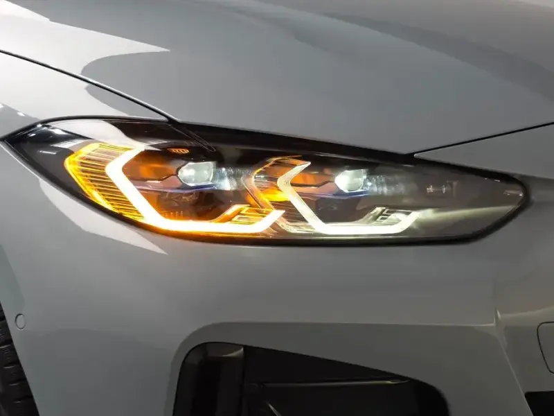 2023 BMW i4 с пробегом 26 907 км