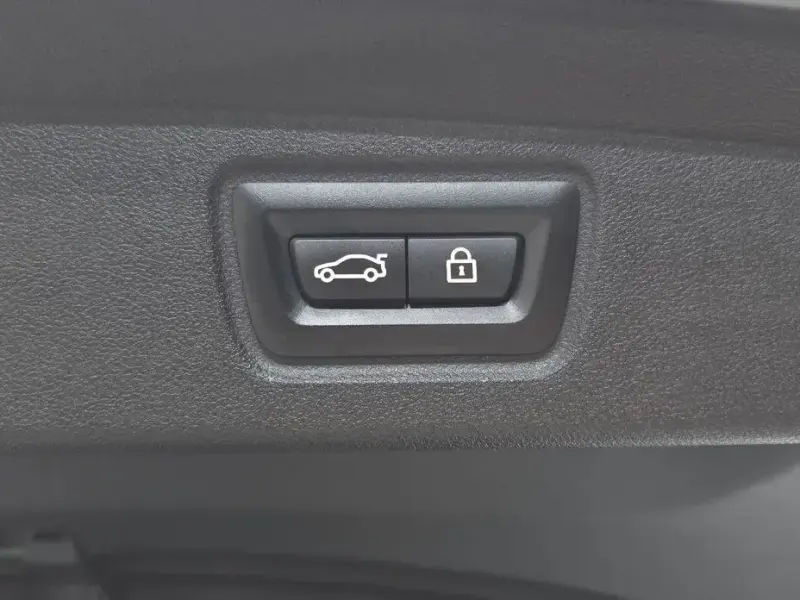 2023 BMW i4 с пробегом 26 907 км