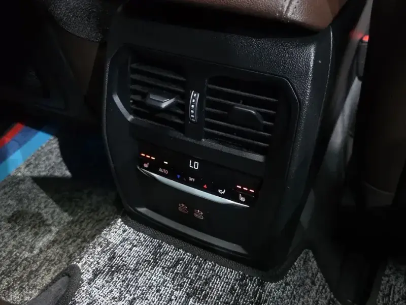 2023 BMW i4 с пробегом 26 907 км
