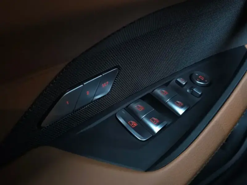 2023 BMW i4 с пробегом 20 811 км