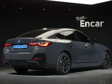 2023 BMW i4 с пробегом 43 648 км