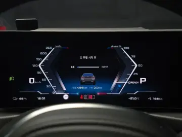 2023 BMW i4 с пробегом 43 648 км