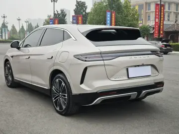 2024 Denza N7 с пробегом 31 000 км