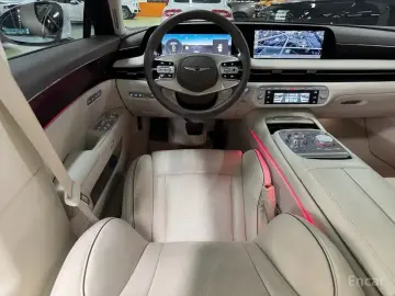 2023 Genesis G90 с пробегом 29 012 км