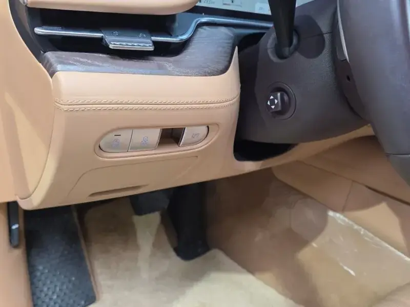 2023 Genesis G90 с пробегом 78 518 км