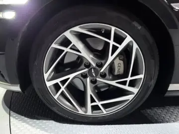 2023 Genesis G90 с пробегом 69 958 км
