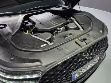 2023 Genesis G90 с пробегом 69 958 км