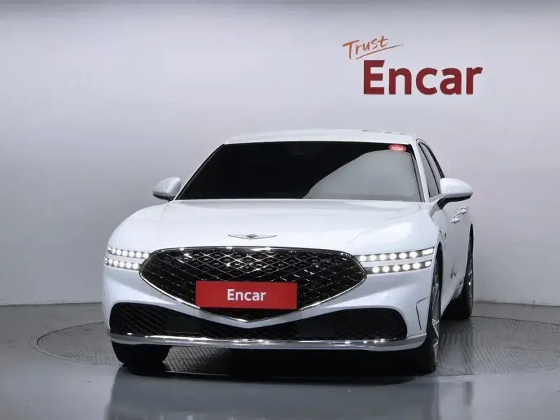 2023 Genesis G90 с пробегом 43 523 км