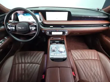 2023 Genesis G90 с пробегом 43 523 км