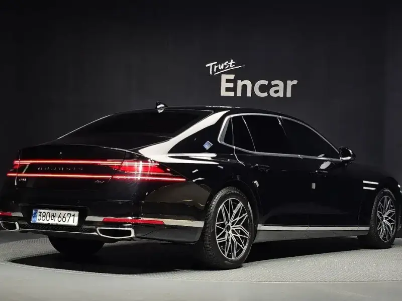 2023 Genesis G90 с пробегом 61 565 км
