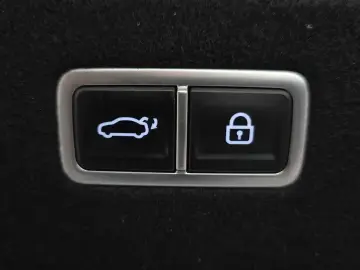 2023 Genesis G90 с пробегом 45 962 км
