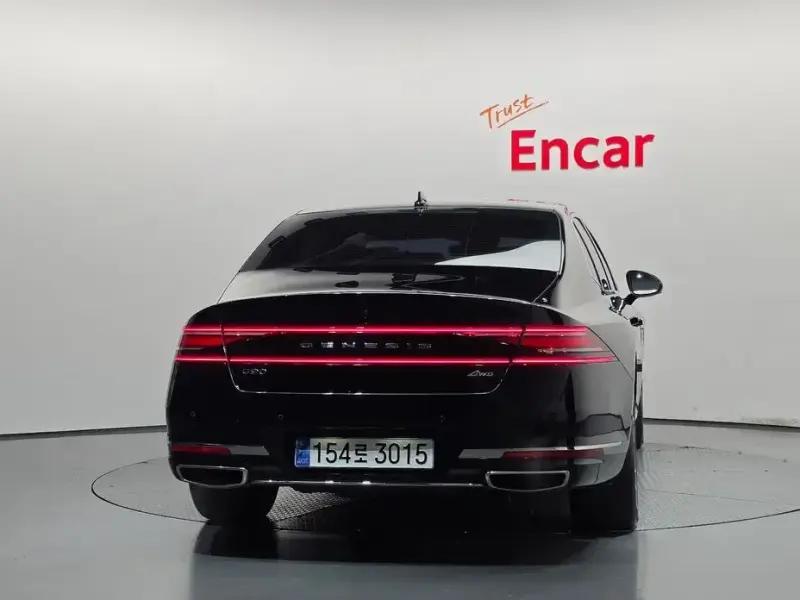 2023 Genesis G90 с пробегом 93 725 км