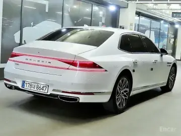 2023 Genesis G90 с пробегом 37 227 км