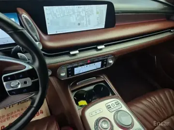 2023 Genesis G90 с пробегом 49 891 км
