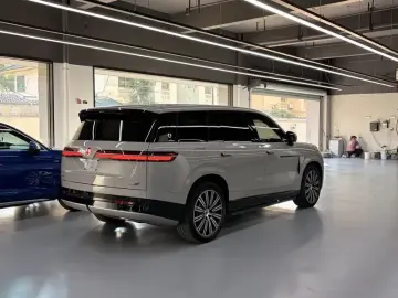 2026 Denza N9 с пробегом 12 000 км