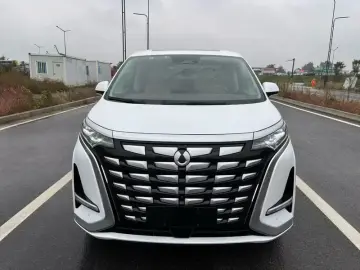 2022 Denza D9 с пробегом 40 000 км