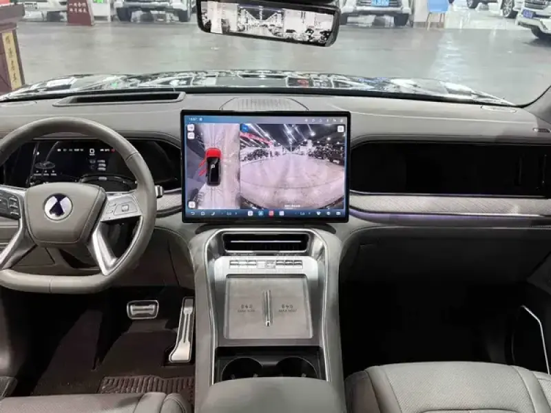 2025 Denza N9 с пробегом 38 000 км