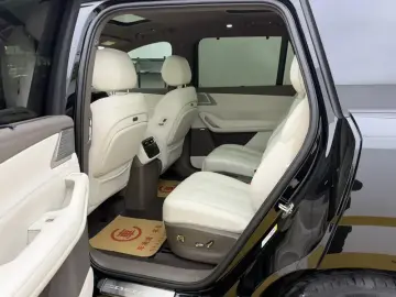 2025 Denza N8L с пробегом 19 000 км