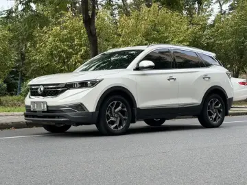 Dongfeng AX7