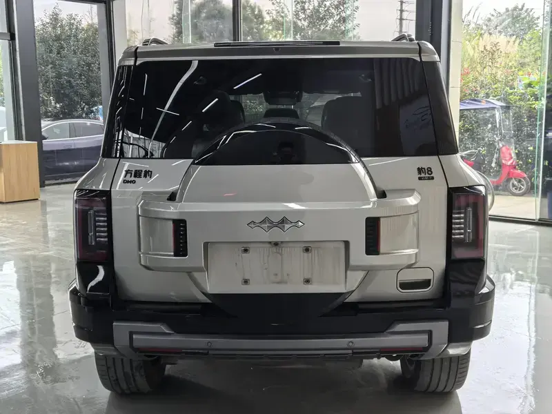 2025 BYD FangChengBao Leopard 8 с пробегом 33 500 км