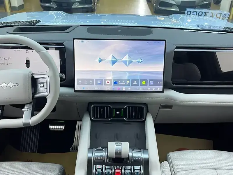 2026 BYD FangChengBao Leopard 8 с пробегом 13 000 км