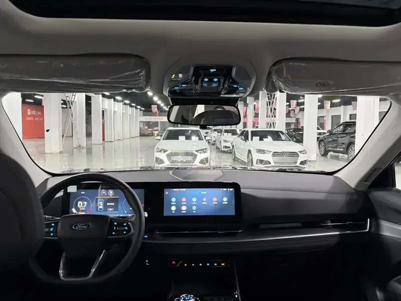 2025 Ford Equator Sport с пробегом 300 км
