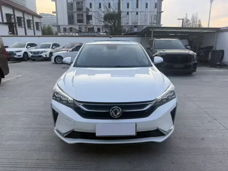 2020 Dongfeng Aeolus Yixuan с пробегом 34 000 км