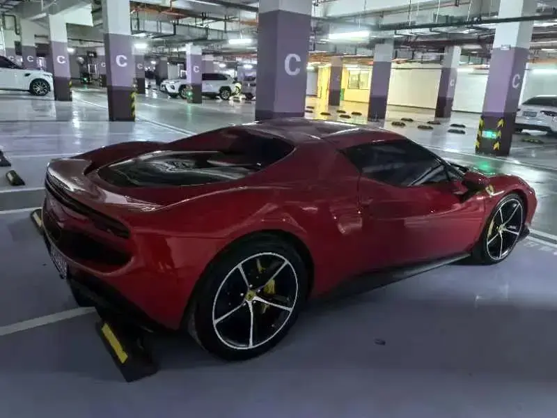 2021 Ferrari 296 с пробегом 6 500 км