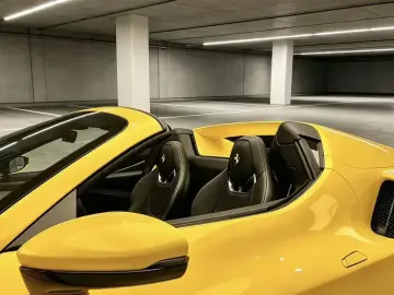 2022 Ferrari 296 с пробегом 6 500 км