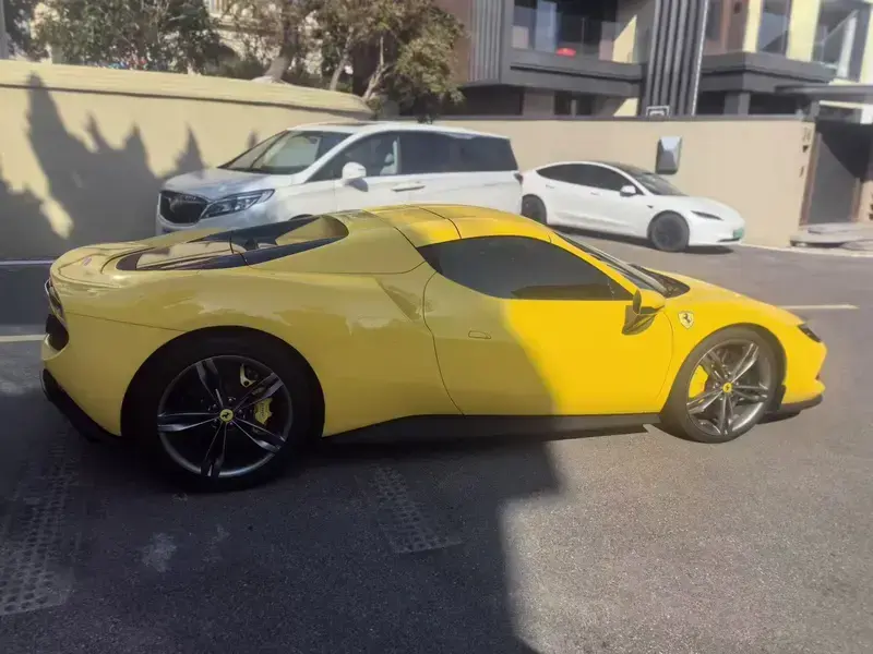 2022 Ferrari 296 с пробегом 6 500 км